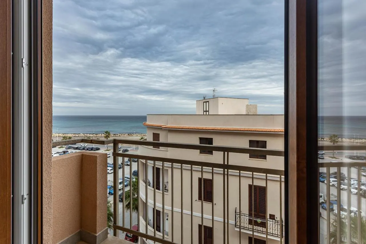 Trapani Seaview Modern Apartment Near The Beach