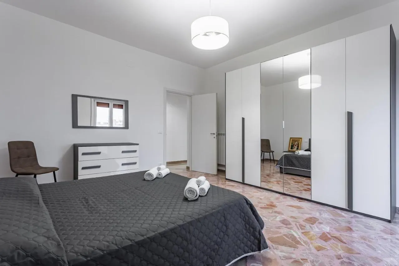 Trapani Seaview Modern Apartment Near The Beach
